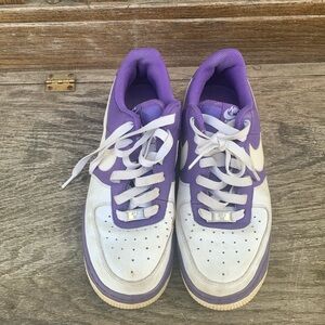 Nike size Youth size 6.5 purple white low to sneakers